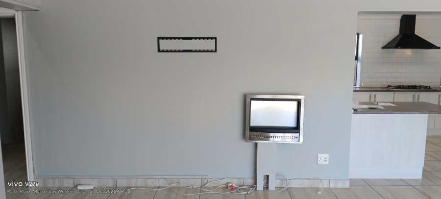 3 Bedroom Property for Sale in Hartenbos Central Western Cape